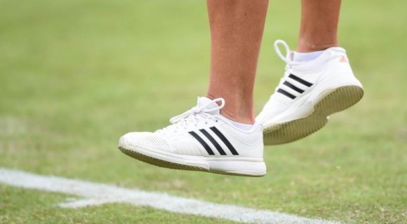 Adidas a pierdut marca cu cele trei dungi paralele. Decizia magistraților