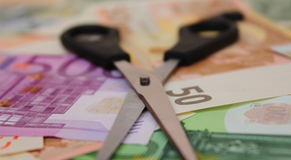 Lituania: Parlamentul a aprobat taxarea temporară a profiturilor excesive ale băncilor
