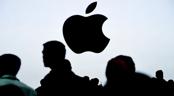 SUA: Apple, acuzată de monopol ilegal pe piaţa telefoanelor mobile inteligente