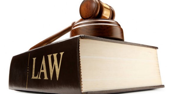 Procedura de organizare a examenelor de calificare în profesia de avocat, contestată la Curtea Constituțională